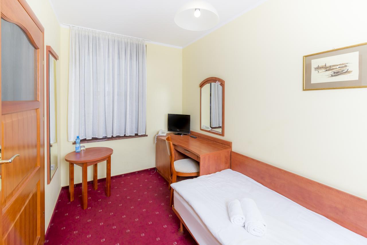 Hotel Bastion Kostrzyn nad Odra Extérieur photo